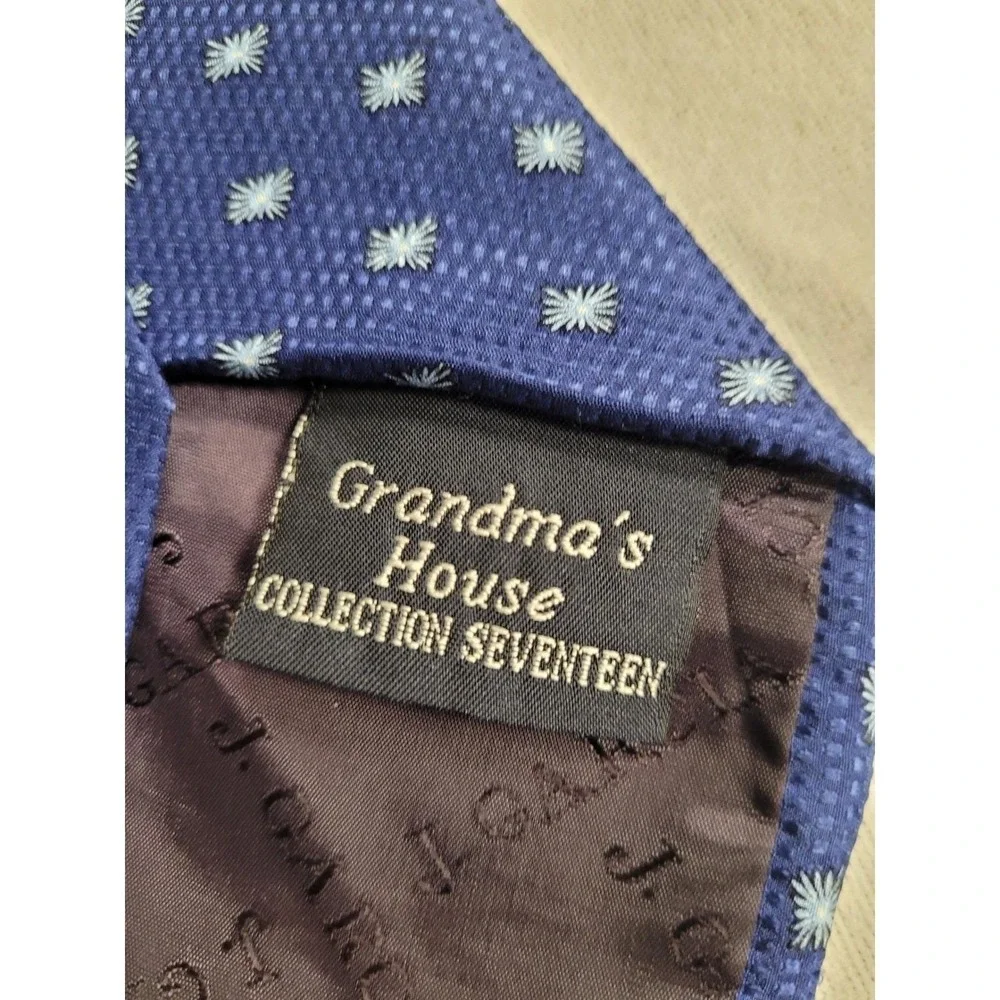 J Garcia Grandma's House Vintage Blue Silk Necktie Mens‎ Floral Print